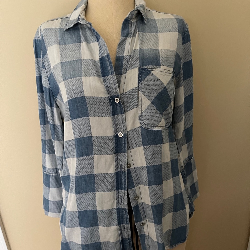 Women’s button down shirt